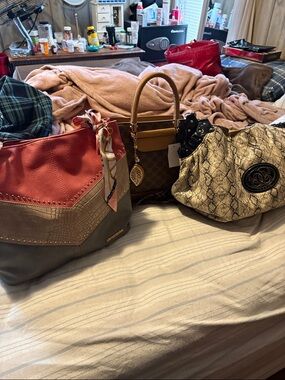 Lot of 3 bags excellent condition!